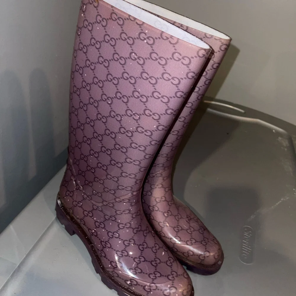 Gucci Purple GG Logo Rain Boots - Picture 5 of 6